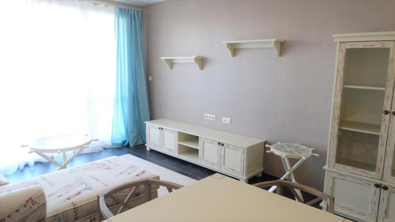 Captain'S Island Deluxe Chernomorets Bagian luar foto